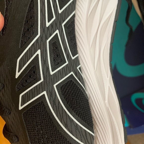 BRAND NEW ASICS EXCITE 6 - Picture 8 of 8